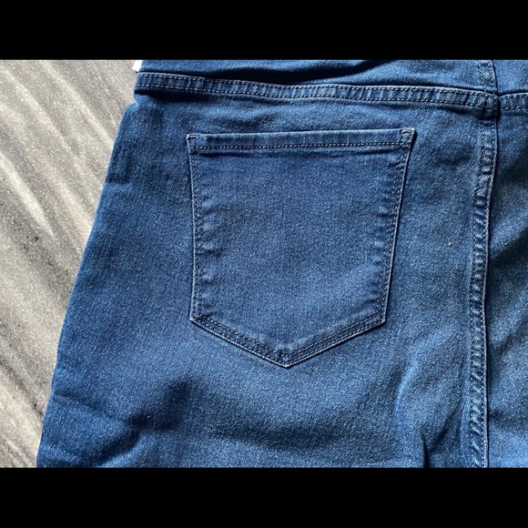 NEW Sz16 Women’s Tall Super Skinny Jeans  Pull-On Stretch Denim New With Tags - Picture 8 of 11